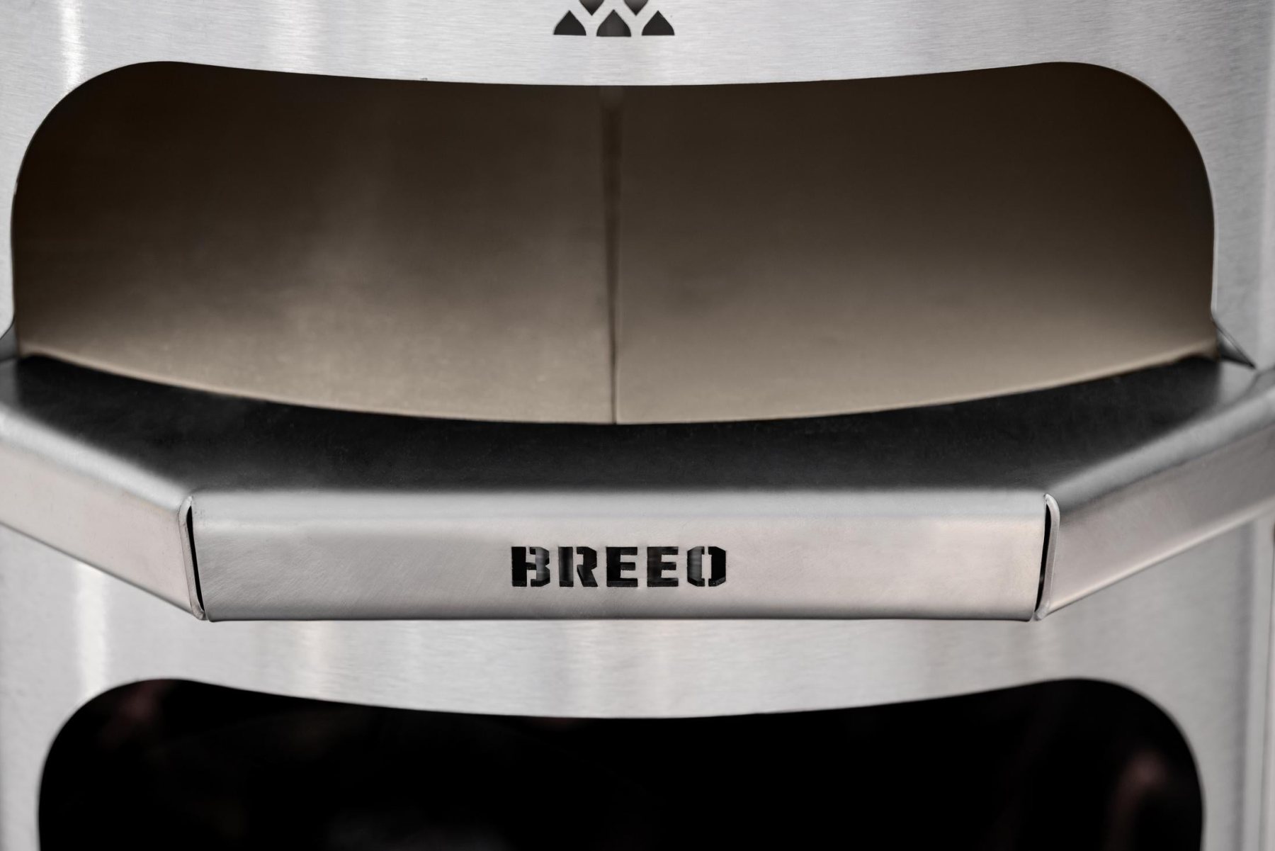 Live-Fire Pizza Oven
