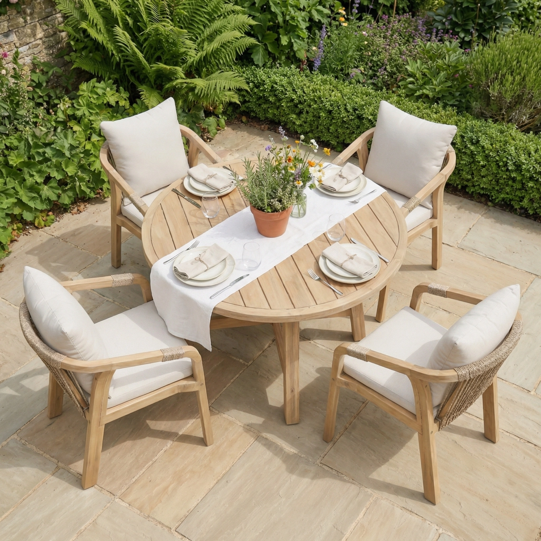 Quay 4 Seat Round Dining Set in Linen